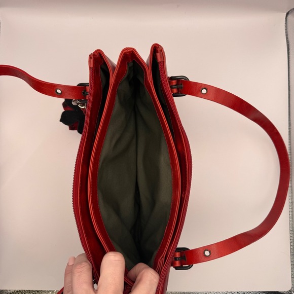 Red Italian Leather Shoulder Bag Flower Charm Zip Top Adjustable Straps - Picture 7 of 8